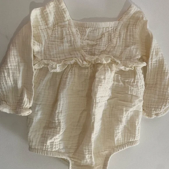 Grayson Cream Kids Bodysuit - Picture 2 of 4